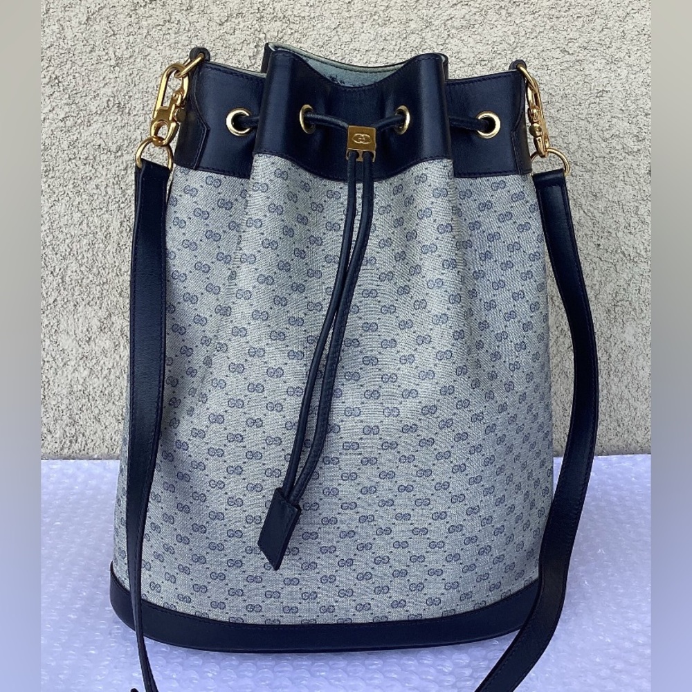 SOLD ✅SOLD SOLD SOLD SOLD Gucci medium Bucket Bag Blue Micro GG Canvas Goof